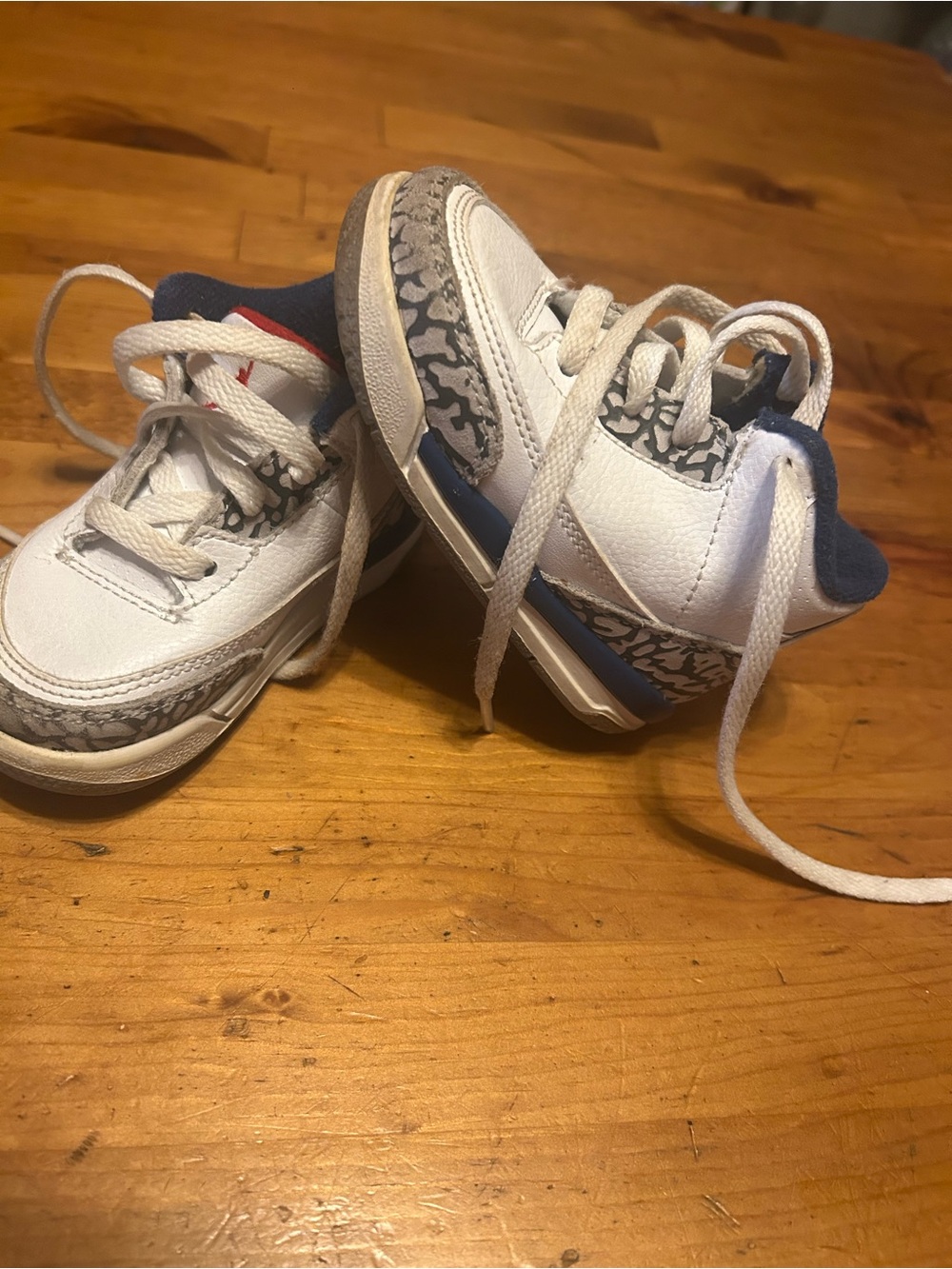 Jordan Toddler White and Navy Blue Sneakers with Elephant Print